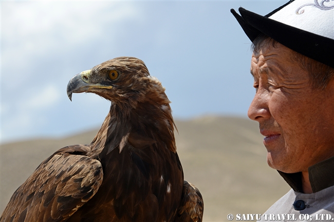 キルギスの鷹匠 Eagle Hunting Show Kyrgyz (11)