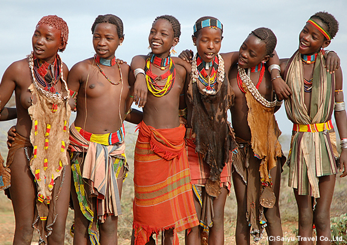 南部エチオピア オモ川流域に暮らす人々を訪ねて｜西遊旅行の添乗員同行ツアー(133号)