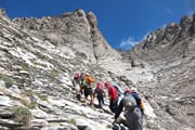 ギリシャ最高峰オリンポス山登頂と世界遺産メテオラ