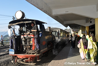 世界遺産ダージリン・ヒマラヤ鉄道、通称トイ・トレイン