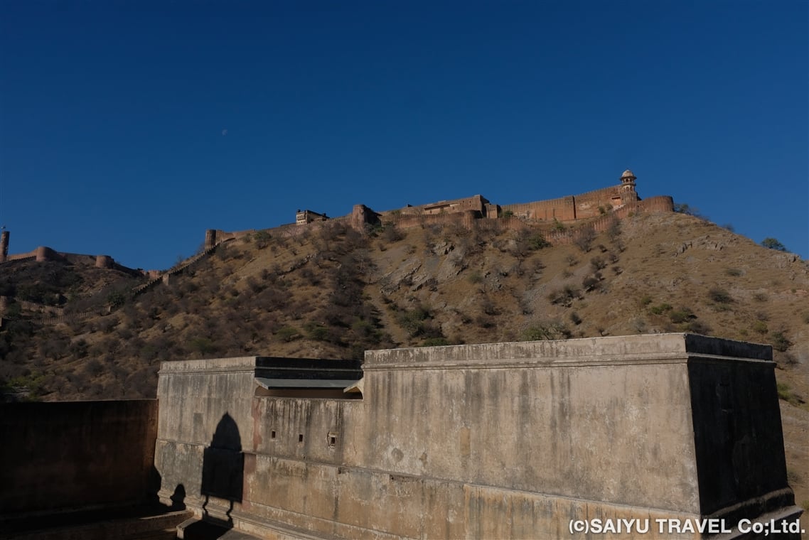 アンベール城から眺めるジャイガル要塞
