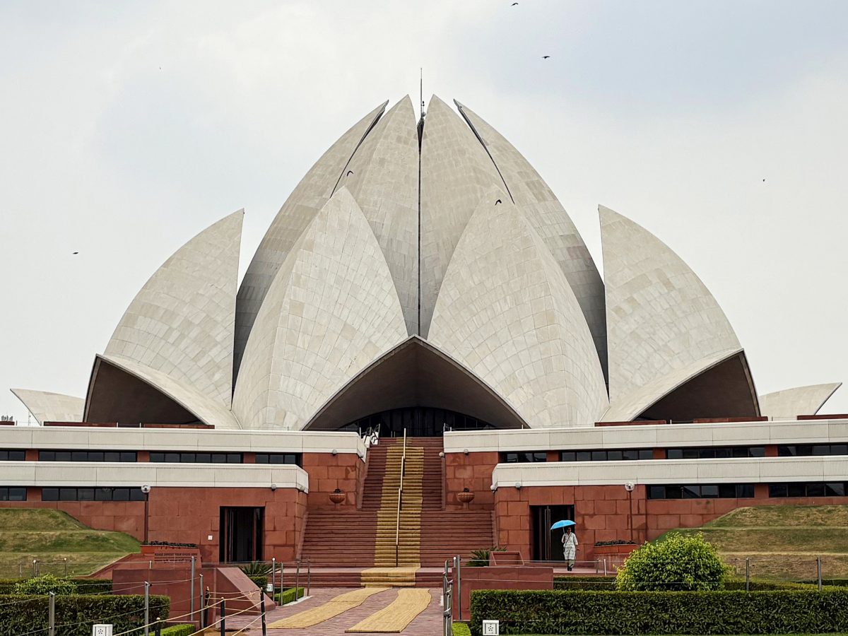 バハイ教の礼拝堂ロータス・テンプル