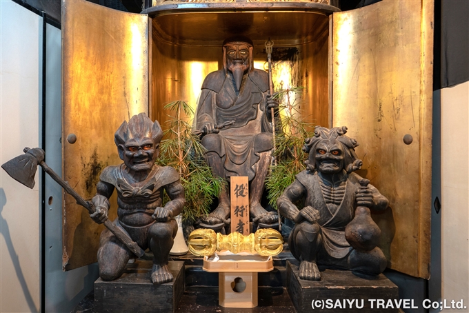 吉水神社、役行者の像