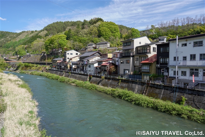 木曽福島の木曽川