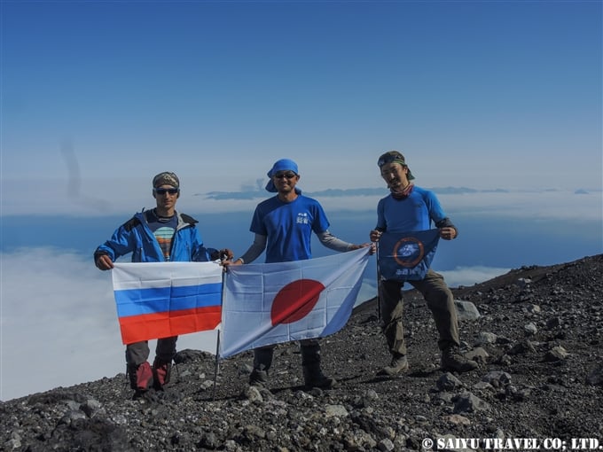 千島列島最高峰アライド山登頂　阿頼度島　Highest volcano Kuril Island Alaid Atlasov Island