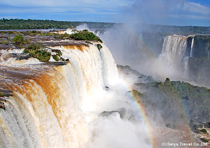 世界最大級の大瀑布・イグアスの滝
