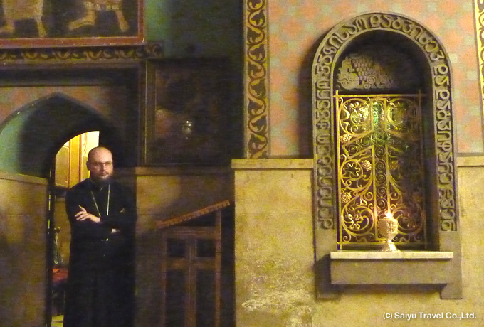 ジョージア正教のシンボル　葡萄十字