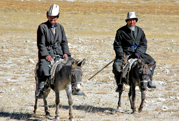 ワハーン回廊とパミール ハイウェイ 西遊旅行の添乗員同行ツアー 147号 ワハーン回廊とパミール ハイウェイ 西遊旅行の添乗員同行ツアー 147号