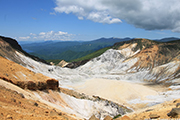 磐梯山と安達太良山・爆裂火口展望ルート登頂と ゆったり檜原湖カヌー＆ハイク