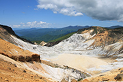 神秘の湖沼群カヌー＆ハイキングと磐梯山･安達太良山の爆裂火口展望ルートを行く