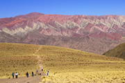 雲の列車と虹色の丘 アタカマ砂漠への旅 