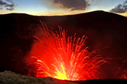 バヌアツ 活火山ヤスールと神秘のブルーホール 