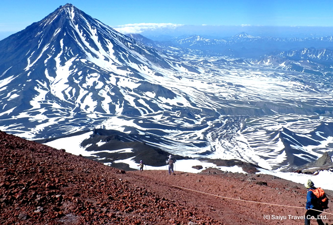 火山と氷河のカムチャッカ アバチャ山登頂 西遊旅行の添乗員同行ツアー 147号
